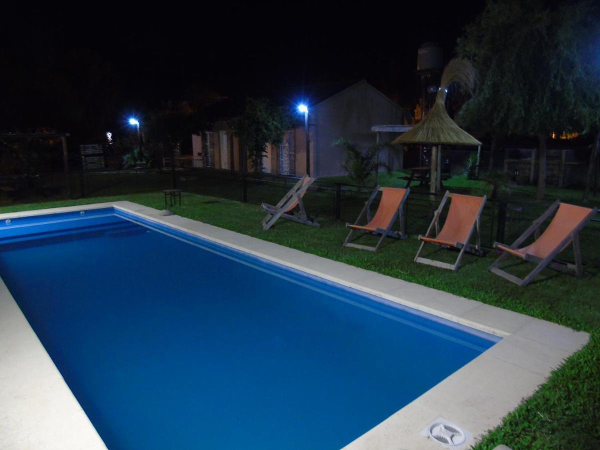 Aitue Bungalows Gualeguaychú Extérieur photo