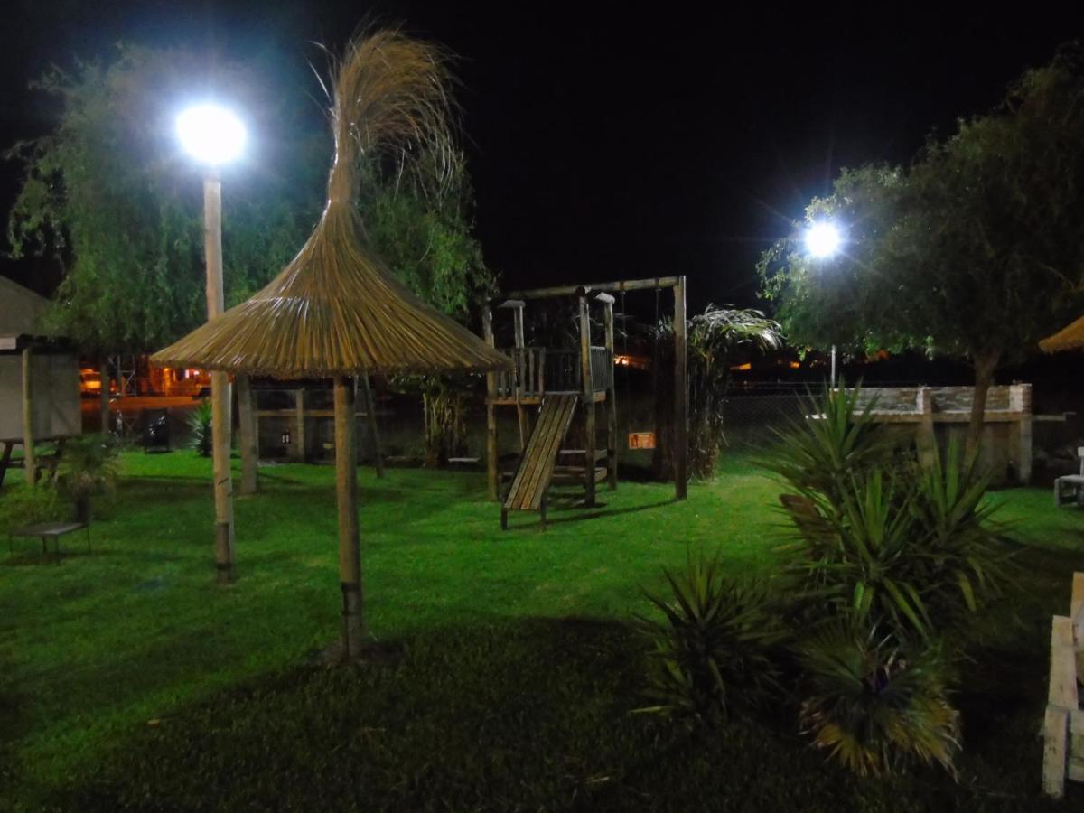 Aitue Bungalows Gualeguaychú Extérieur photo