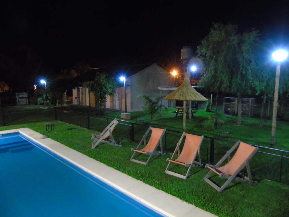 Aitue Bungalows Gualeguaychú Extérieur photo